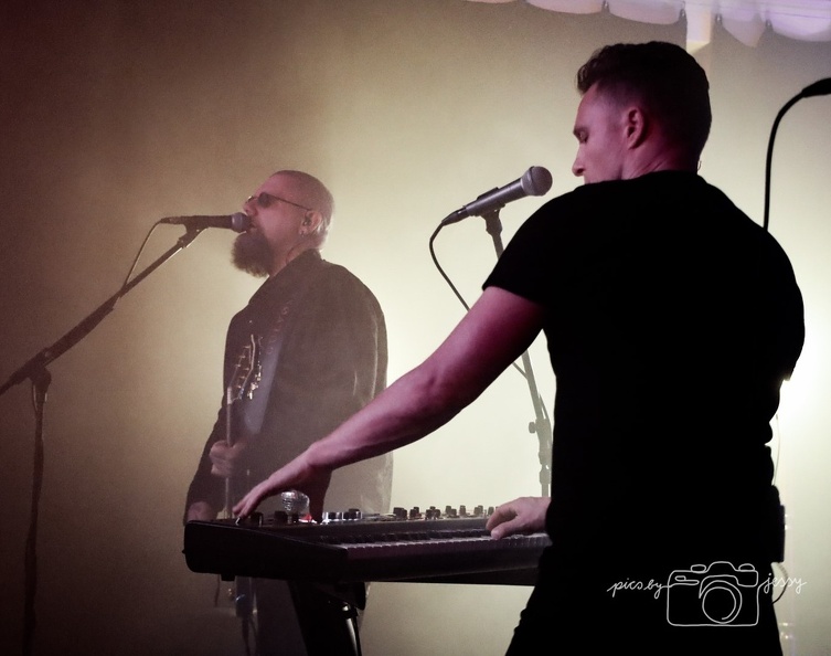 IMG_3625-LAPTOP-L18ATL9T.jpg
