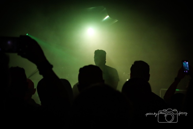 IMG_3668-LAPTOP-L18ATL9T.jpg